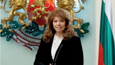Йотова към БСП: Благодаря, бяхме заедно в победи и неуспехи, няма да пренапиша биографията си  