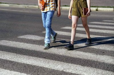 Автомобил блъсна жена на пешеходна пътека в Стара Загора