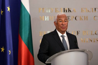 Антониу Коща пристига на визита в София 