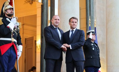 Радев от Париж: Е, нормално ГЕРБ да си затраят за президент