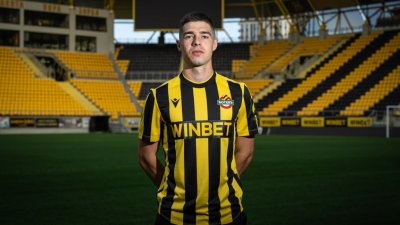 Слави Шопов се завърна в Ботев Пд