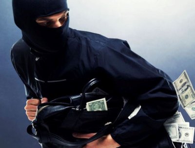Крадец нападна продавачка в магазин в Любимец, жената е пострадала 