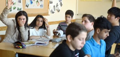 Мигрантите отприщиха Ада: Учителка алармира за проституция, агресия и насилие