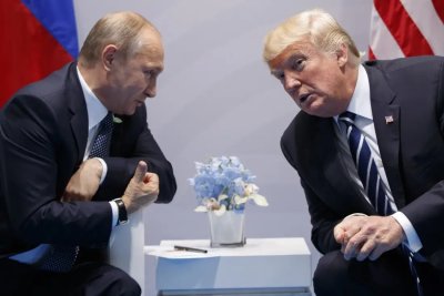 Деградето Тръмп: Имах страхотен разговор с Путин!