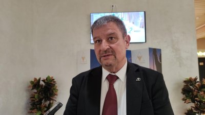 Шефът на синдикат "Образование": 1/3 от учебният материал трябва да отпадне