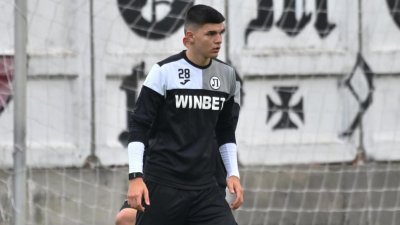 Синът на Божигол подсилва Славия 