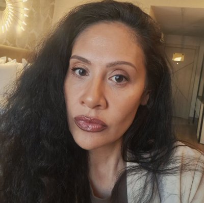 Чудо ли е станало? Топ копейката Мариана Попова се поклони на Ицо Хазарта