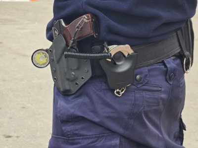 Мъж удари с юмрук в лицето полицай в Монтанско