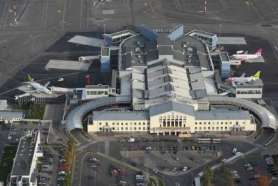 Литва затвори летището във Вилнюс заради сигнал за дрон