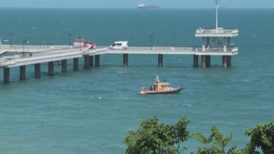 Морето изхвърли труп на жена до Моста в Бургас