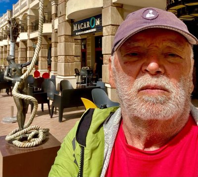 Акад. П. Иванов пред Lupa.bg: Педофил с картечница на връх "Околчица" е гротеска