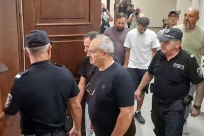 Решават дали да оставят в ареста задържаните при мащабната акция на ГДБОП, сред тях и митничари