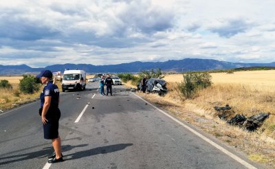 Първи снимки от катастрофата със загинали край Сливен