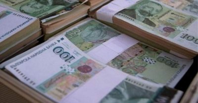 Брутално! 32-мa дyши cъс зaплaтa нaд 500 000 лeвa през 2025 г.