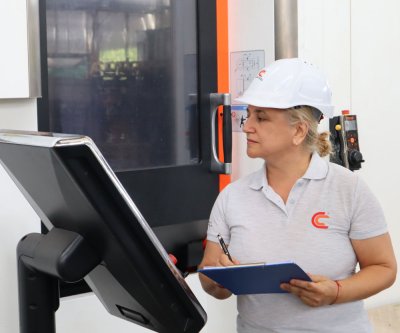 Издирват външни експерти за удостоверяване на машините за вота
