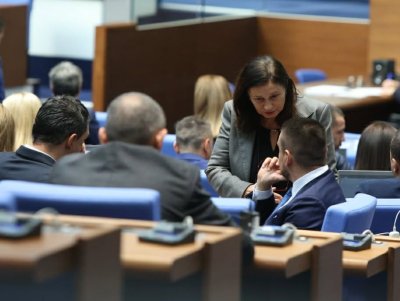 Парламентът прие нови правила за работа на чужденци у нас