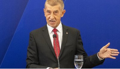 Премиерът Бабиш предупреди: Светът върви към портите на ада - към Трета световна война 