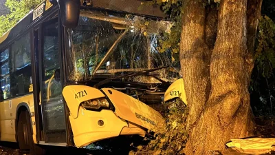 11 ранени след катастрофа на градски автобус в Берлин