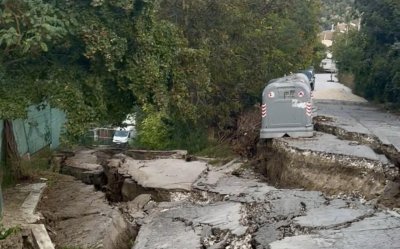 Свлачището във Варна стана страшно, обявиха бедствено положение 