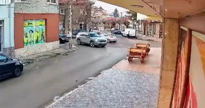 Разследват шефа на "Криминална полиция" в Бяла