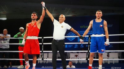 И аркада не спря Чолов на европейското