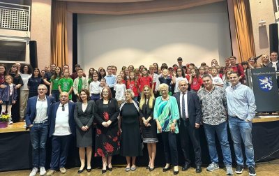 40 000 хиляди българчета започнаха учебната година в неделни училища зад граница