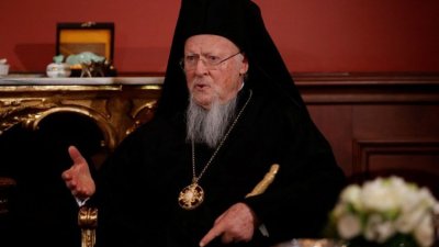 Миряни и духовници на бунт срещу визитата на Вартоломей