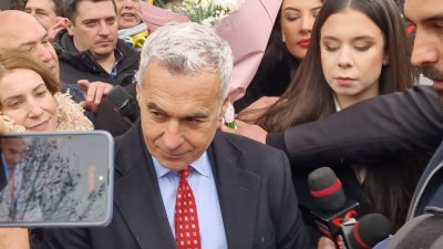 Арестуваха бившия кандидат за президент на Румъния