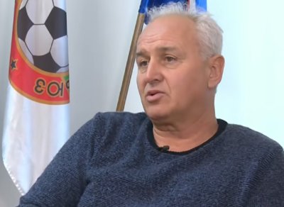 Иконата Бончо Генчев стана даскал по физическо, взима 250 евро заплата