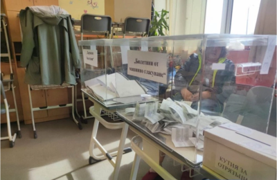 Ще гласувате извън страната? До 29 септември трябва да го заявите 