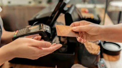 Предлагат 3,5% данък върху ваучерите за храна