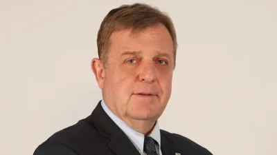 Каракачанов покани Мицкоски в София на полагането на костите на цар Самуил