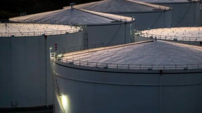 Украйна удари ключова за Русия петролна рафинерия