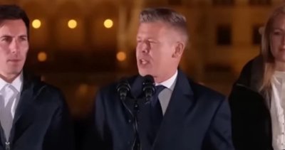 Унгарският парламент свали имунитета на премиера Петер Мадяр