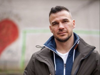 Ивайло Захариев ревна: Не ми изплащат хонорарите за "Един грам живот"!