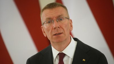 Латвия готова да приеме ядрено оръжие на своя територия