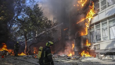 Москва атакува Киев с балистични дронове и ракети - загина дете