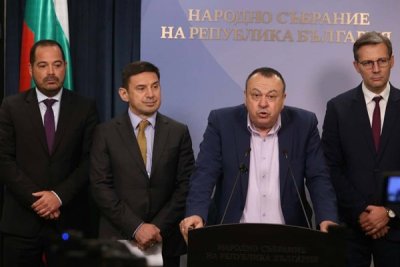 ДПС: "Прогресивна България" запушиха устата на Демерджиев 