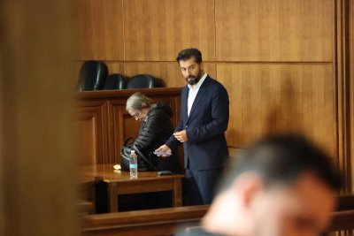 Кирил Петков пак на съд за арестите на Борисов, Горанов и Арнаудова