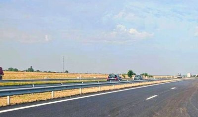 Спряха движението от км 239 до км 276 на "Тракия" към Бургас заради задимяване