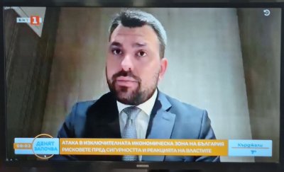КАФЯВА БОМБА: Георг Георгиев се включи по БНТ от тоалетната