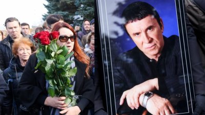 Погребват тайно Анатолий Кашпировски