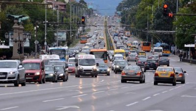 Евростат: 10% от българите не могат да си позволят да си купят кола
