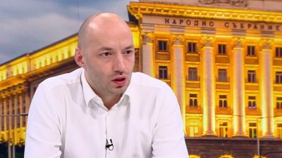 Димитър Ганев: Очаквам по-ниска избирателна активност при балотаж на президентския вот