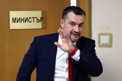 Калоян Методиев: Лъже ли Йотова, или не може да брои?