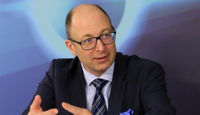 Йордан Божилов: Русия атакува в открито море, атаките срещу кораби газят международното право 