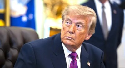Тръмп даде по 100 долара на 20 млн. американски пенсионери