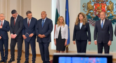 Йотова събра премиера, службите и лидерите на партиите за руската атака в Черно море (ВИДЕО)