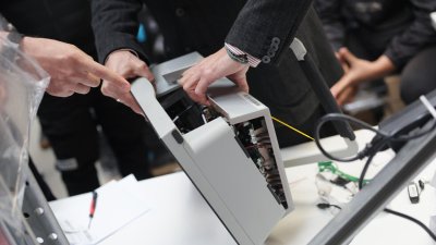 Променят начина, по който ще се проверяват машините за гласуване