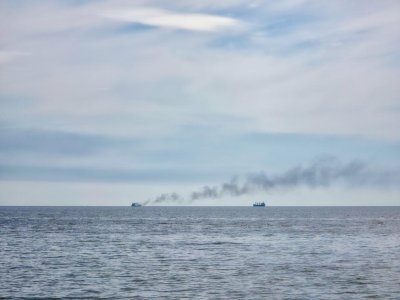 Политически реакции след атаките в Черно море: ДБ с остри критики към Радев и Йотова